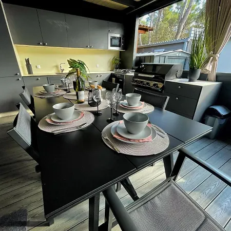 Кемпинг Mobilhome Luna Биоград-на-Мору