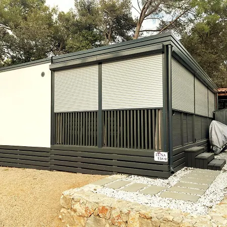 Mobilhome Luna Campsite *