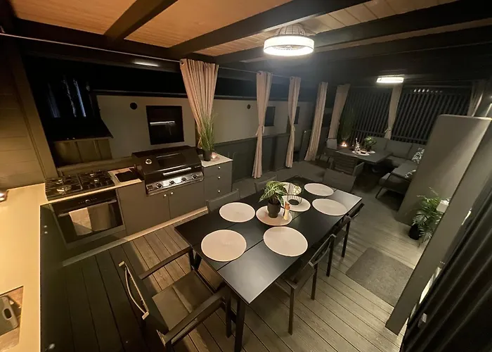 Camping Mobilhome Luna *